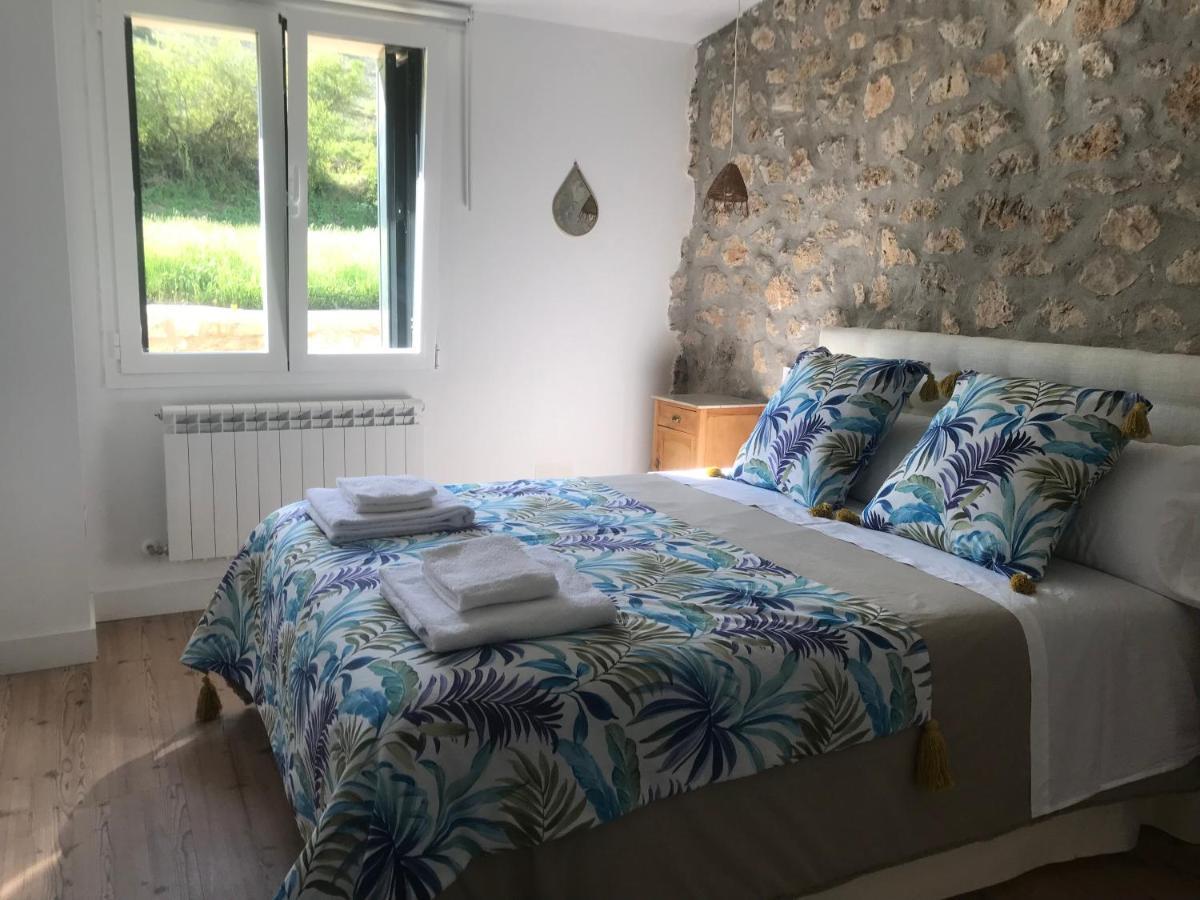 El Pecu Casa Rural Starfamiliar Bustillo Del Paramo Luaran gambar