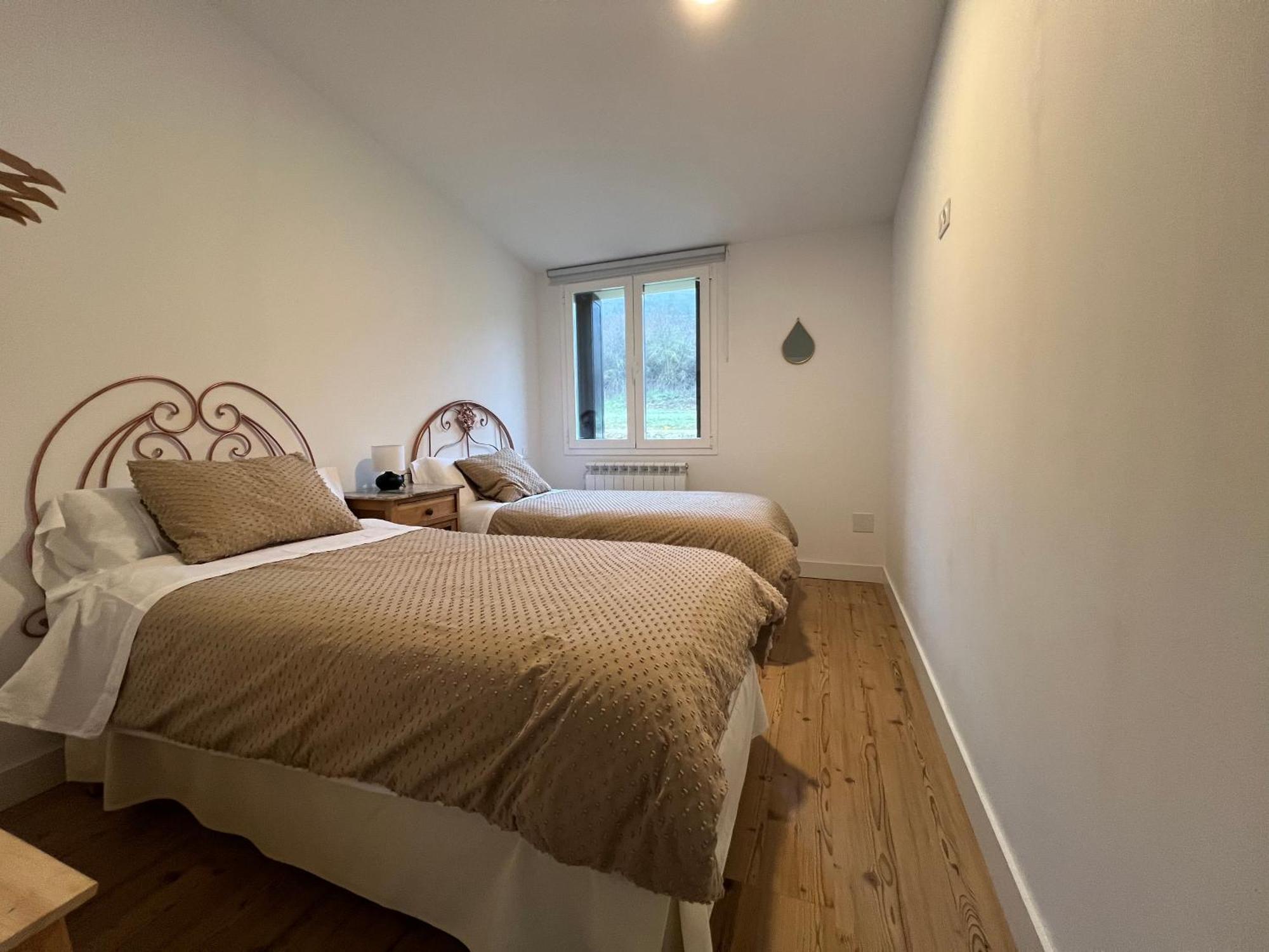 El Pecu Casa Rural Starfamiliar Bustillo Del Paramo Luaran gambar