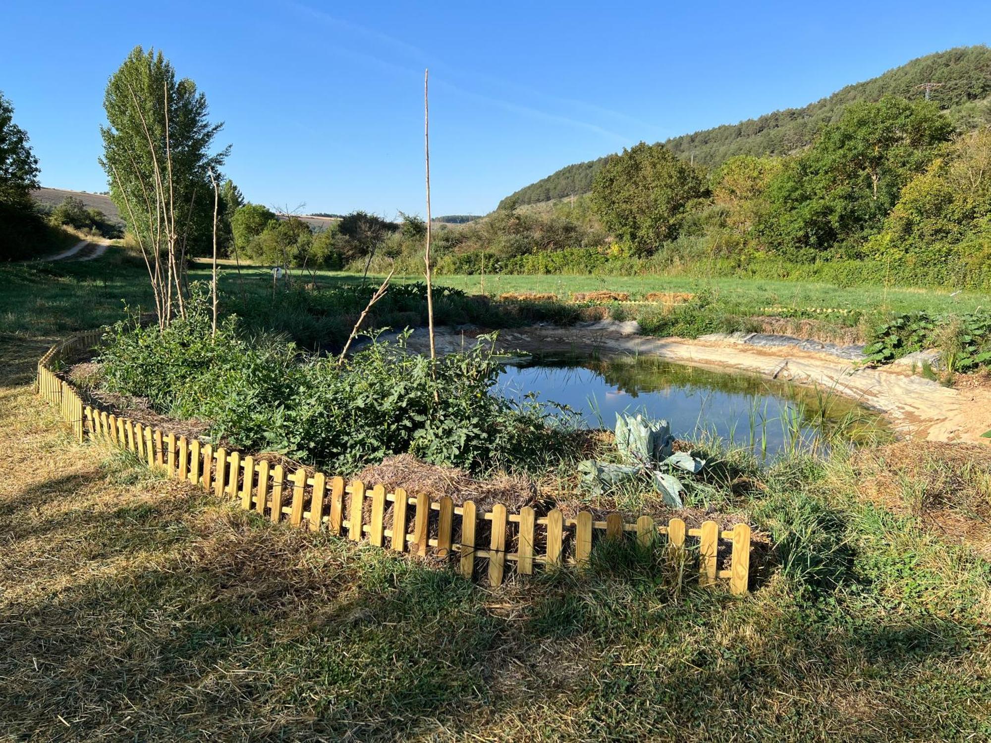 El Pecu Casa Rural Starfamiliar Bustillo Del Paramo Luaran gambar