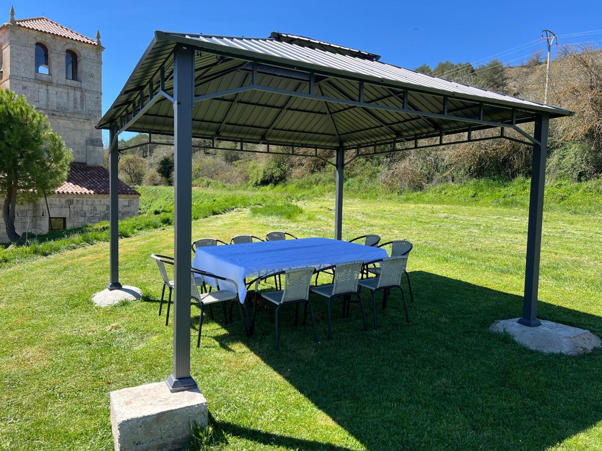 El Pecu Casa Rural Starfamiliar Bustillo Del Paramo Luaran gambar