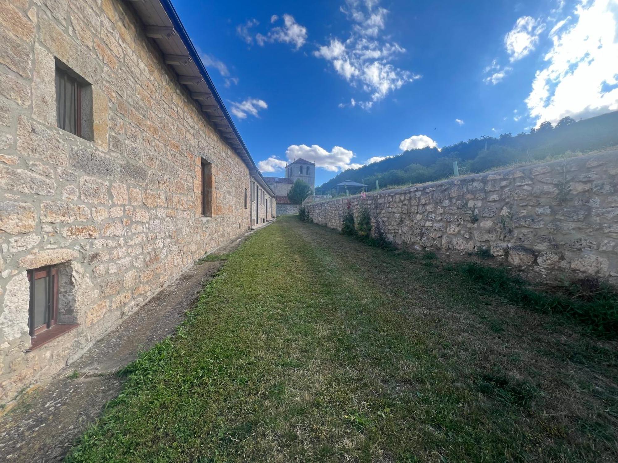 El Pecu Casa Rural Starfamiliar Bustillo Del Paramo Luaran gambar