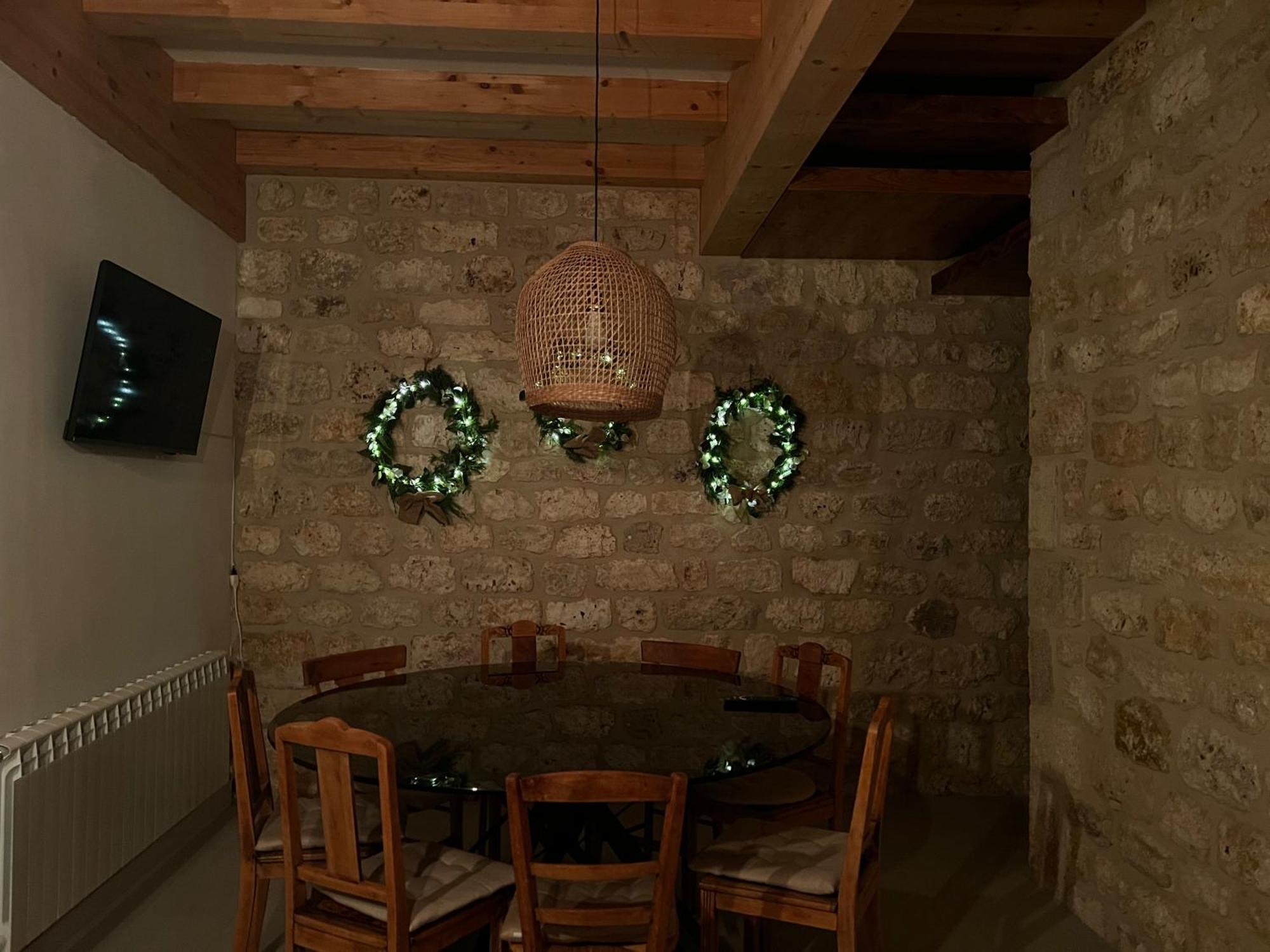El Pecu Casa Rural Starfamiliar Bustillo Del Paramo Luaran gambar
